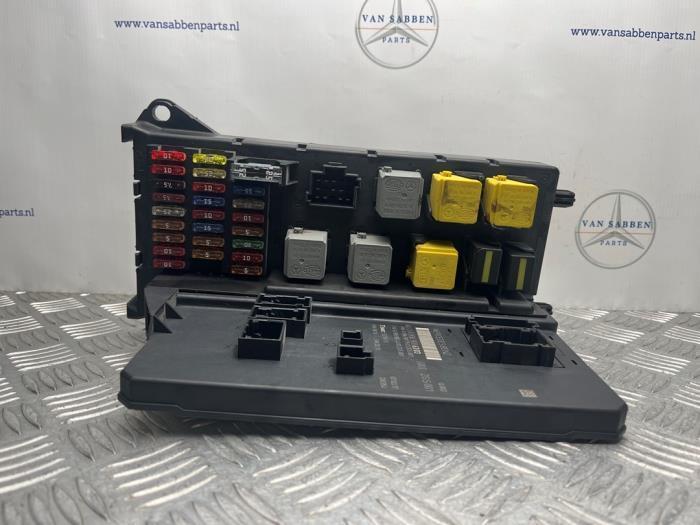 Zekeringkast van een Mercedes Sprinter, Auto-onderdelen, Elektronica en Kabels, Mercedes-Benz, Gebruikt, 3 maanden garantie