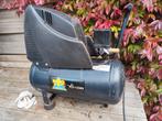 Hobby compressor, 8 bar, 24 liter tank, 180 ltr/min, 230 v, Doe-het-zelf en Verbouw, Ophalen, 6 tot 10 bar, Zo goed als nieuw