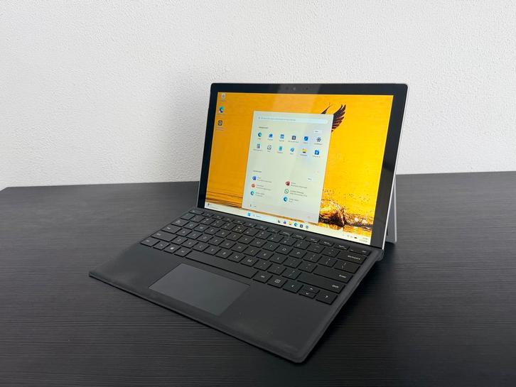 Microsoft Surface Pro - 12 inch - 2in1 tablet en laptop, Computers en Software, Windows Tablets, Zo goed als nieuw, Wi-Fi, 12 inch