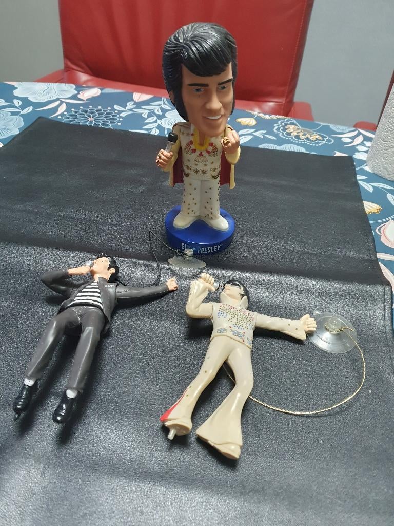 3x Elvis Presley poppen voor in de auto jaren 60 compleet, Verzamelen, Verzenden, Zo goed als nieuw, Pop, Beeldje of Miniatuur