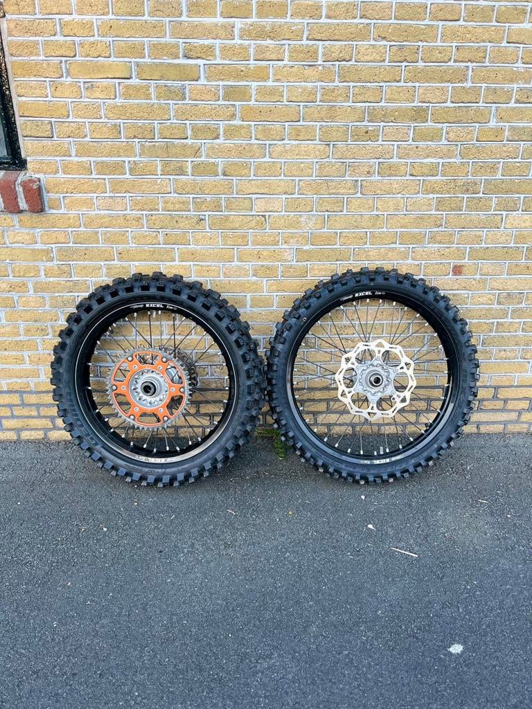 Nette originele set 19-21 inch ktm gasgas husqvarna, Motoren, Ophalen of Verzenden, Gebruikt