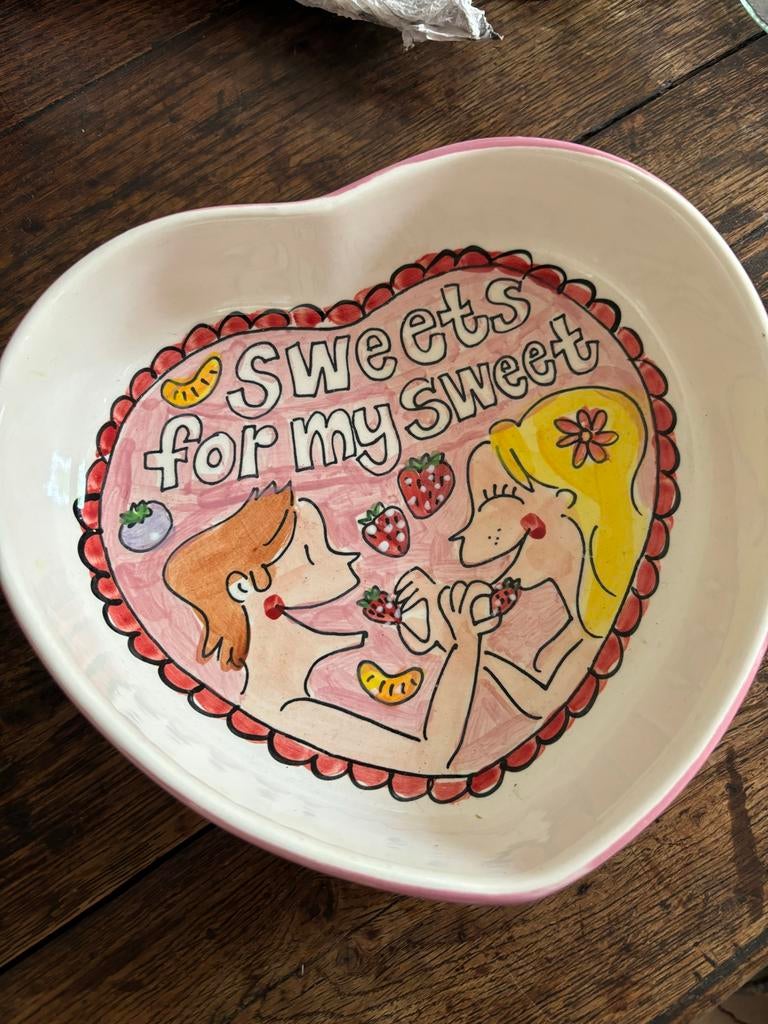 Blond Amsterdam Hartvormige Schaal 'Sweets for my Sweet', Porselein of Keramiek, Schaal, Ophalen of Verzenden, Zo goed als nieuw