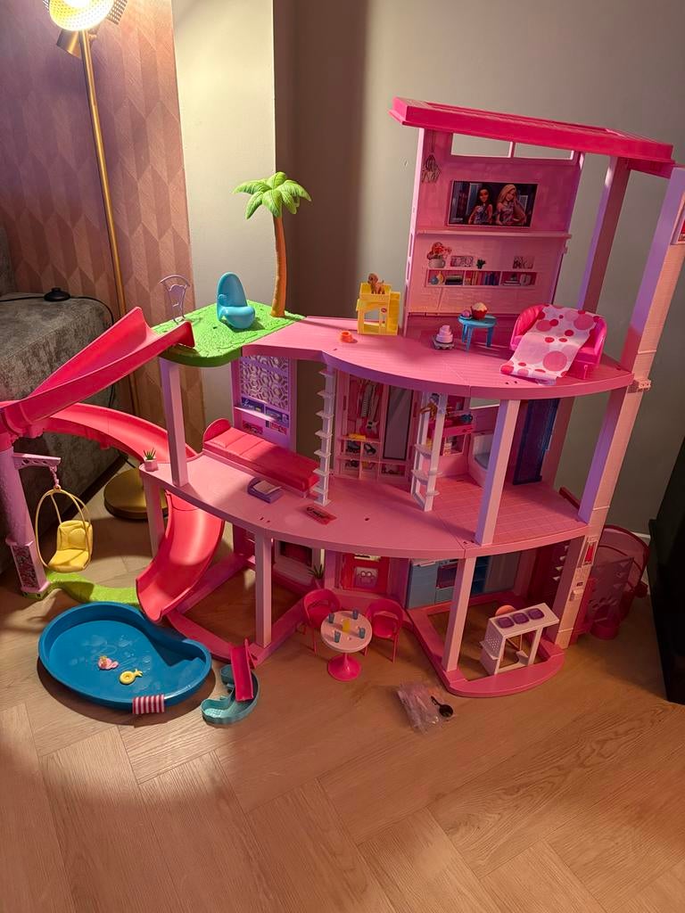 Barbie Droomhuis Dreamhouse met accessoires, Ophalen, Zo goed als nieuw, Poppenhuis