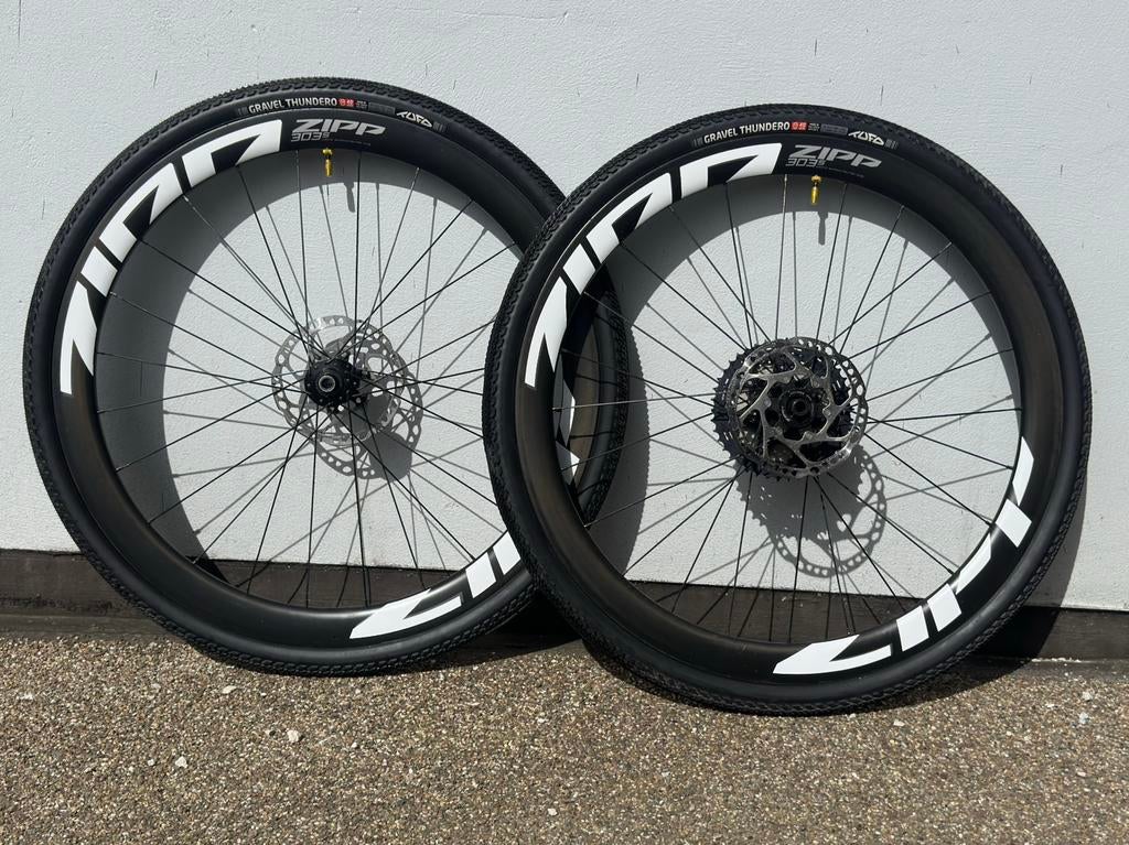 Zipp 303S carbon wielset met shimano body, Fietsen en Brommers, Fietsonderdelen, Ophalen of Verzenden, Zo goed als nieuw, Carbon