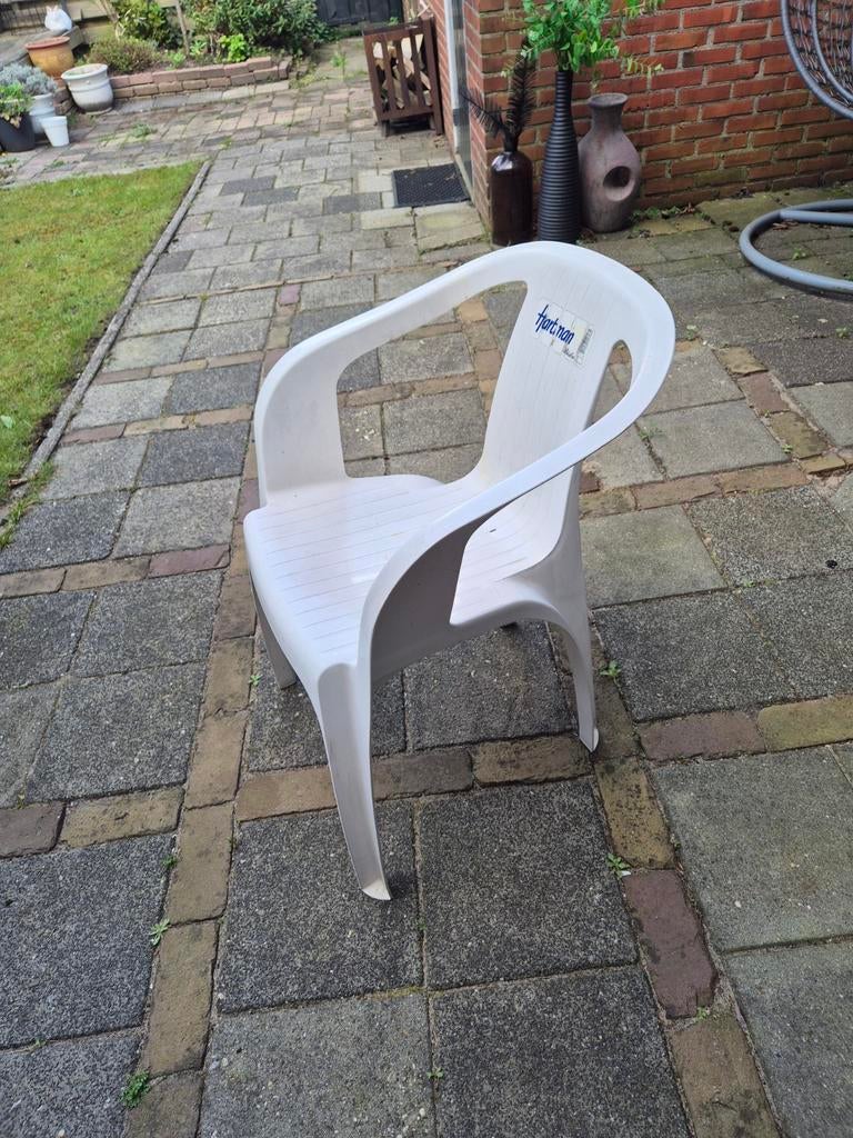 GRATIS Hartman wit plastic kuipstoel, Ophalen of Verzenden, Gebruikt, Plastic