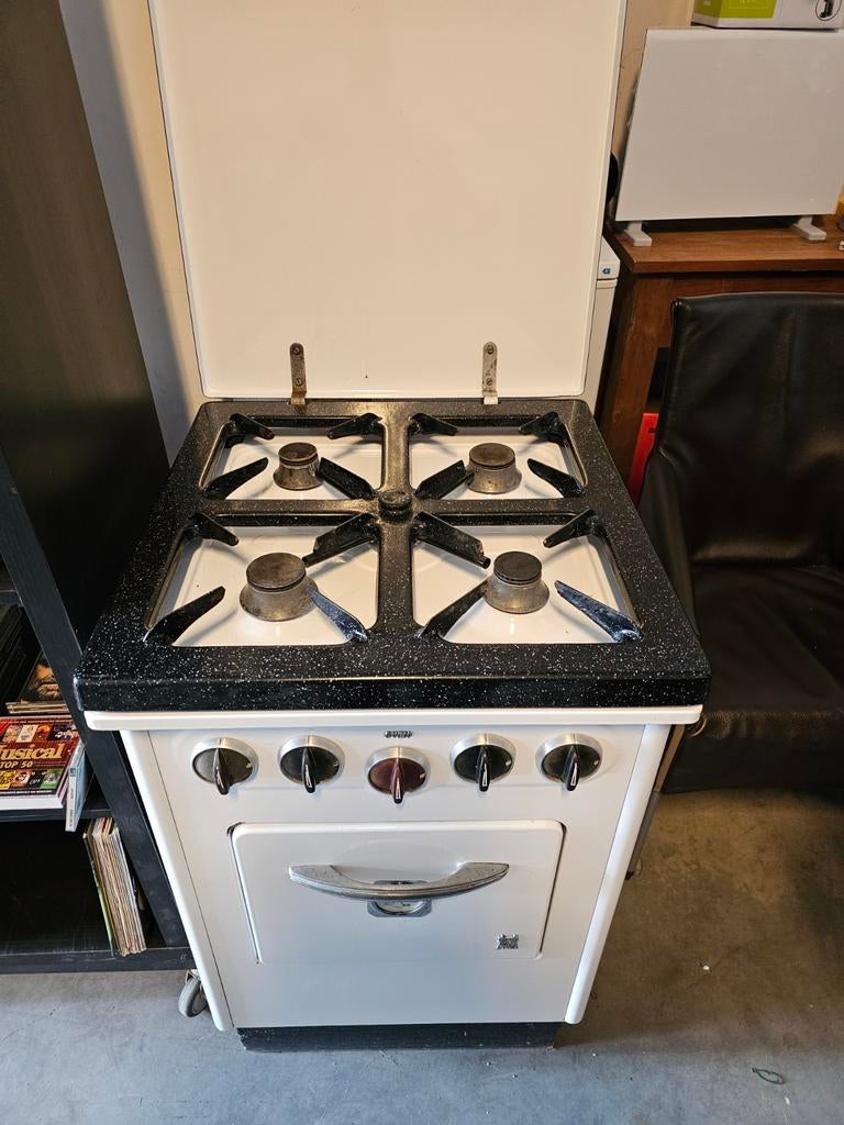 Vintage Etna gasfornuis met gasoven, Witgoed en Apparatuur, Fornuizen, Ophalen, Gebruikt, ., 4 kookzones