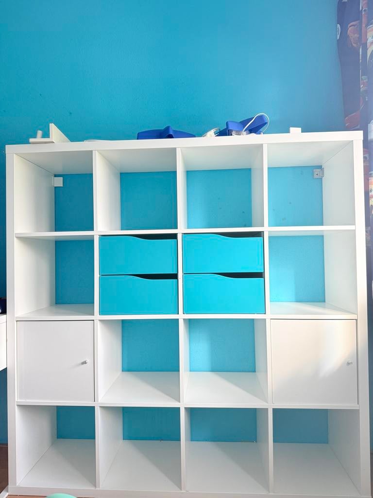 IKEA Kallax kast met 16 vakken., Huis en Inrichting, Ophalen, Zo goed als nieuw