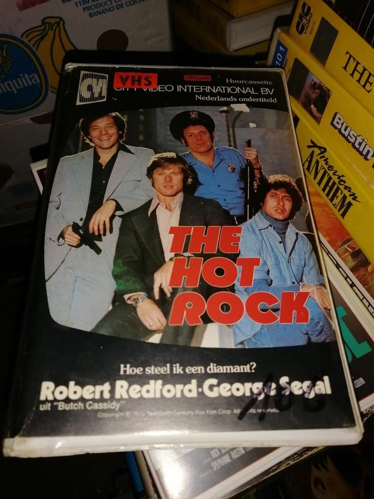 VHS ex-rental - The Hot Rock, Cd's en Dvd's, VHS | Film, Vanaf 16 jaar, Ophalen of Verzenden, Gebruikt, Horror