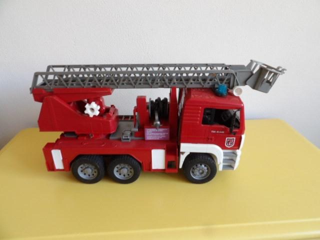 BRUDER BRANDWEER HOOGWERKER, Kinderen en Baby's, Speelgoed | Speelgoedvoertuigen, Ophalen of Verzenden, Gebruikt