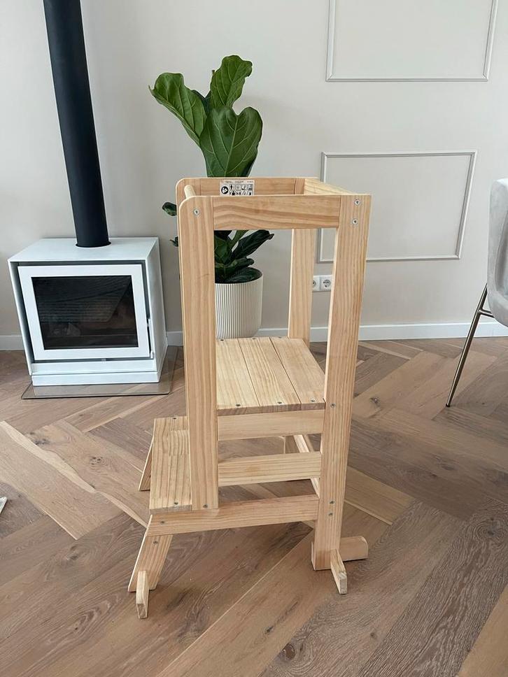 Montessori leertoren hout - Stevige en veilige keukenhulp, Kinderen en Baby's, Kinderstoelen, Gebruikt, Overige typen, Ophalen of Verzenden