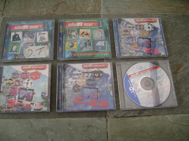 Mooi serie van 6 Braun MTV  ID&T cd's met de hits van 1997, Ophalen of Verzenden, 1990 - 1999, Zo goed als nieuw