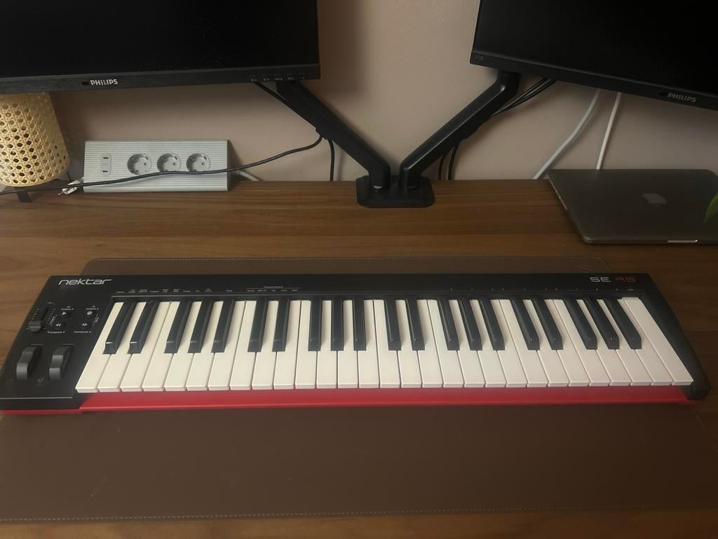 Nektar SE49 MIDI keyboard, Zo goed als nieuw, Aanslaggevoelig, Ophalen, 49 toetsen