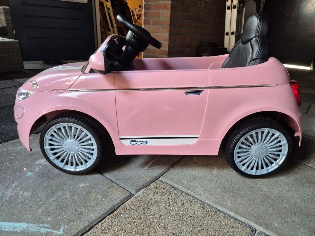 Roze Fiat 500 elektrische kinderauto, Ophalen of Verzenden, Gebruikt