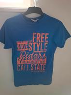 Blauw T-shirt New Basic maat 158-164 met opdruk, Gebruikt, New Basic, Jongen of Meisje, Ophalen of Verzenden