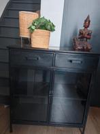 Zwart vitrinekast met lades en glazen deuren, Ophalen, Met deur(en), 50 tot 100 cm, Zo goed als nieuw