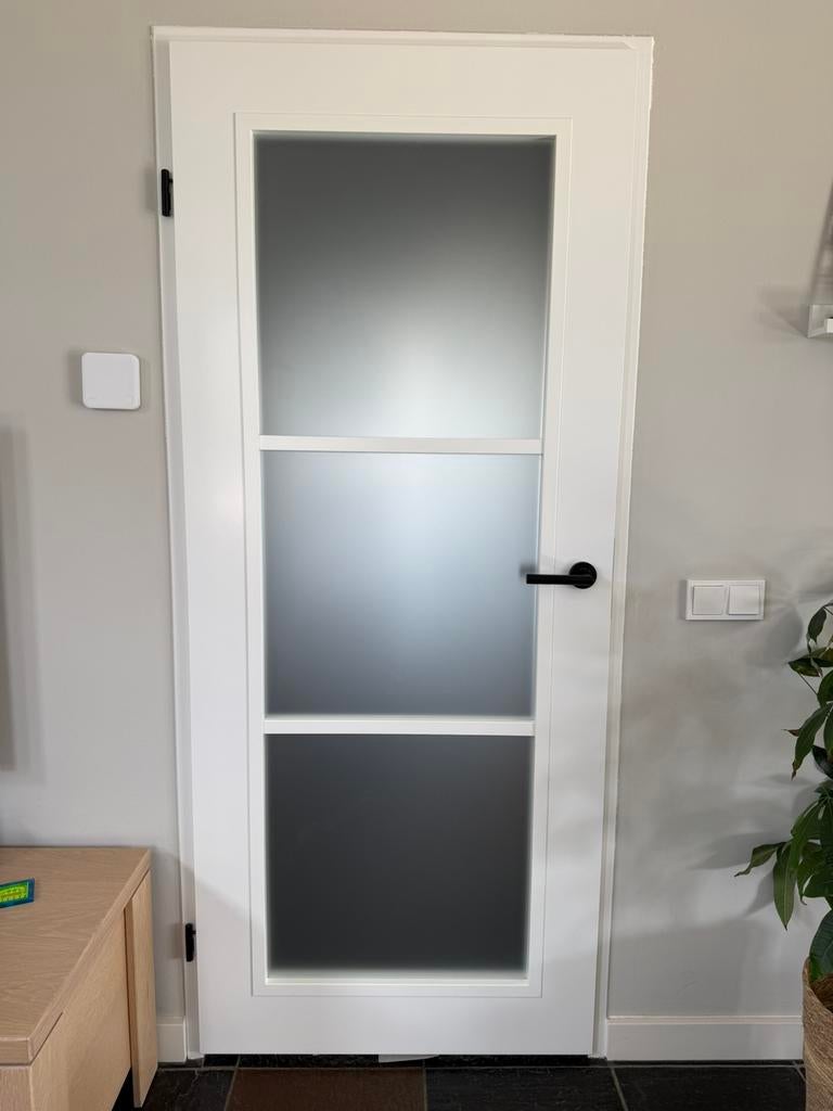 Arne & Bodil ABB104 binnendeur extra wit met satijnglas, Doe-het-zelf en Verbouw, Deuren en Horren, Ophalen, 80 tot 100 cm, Binnendeur