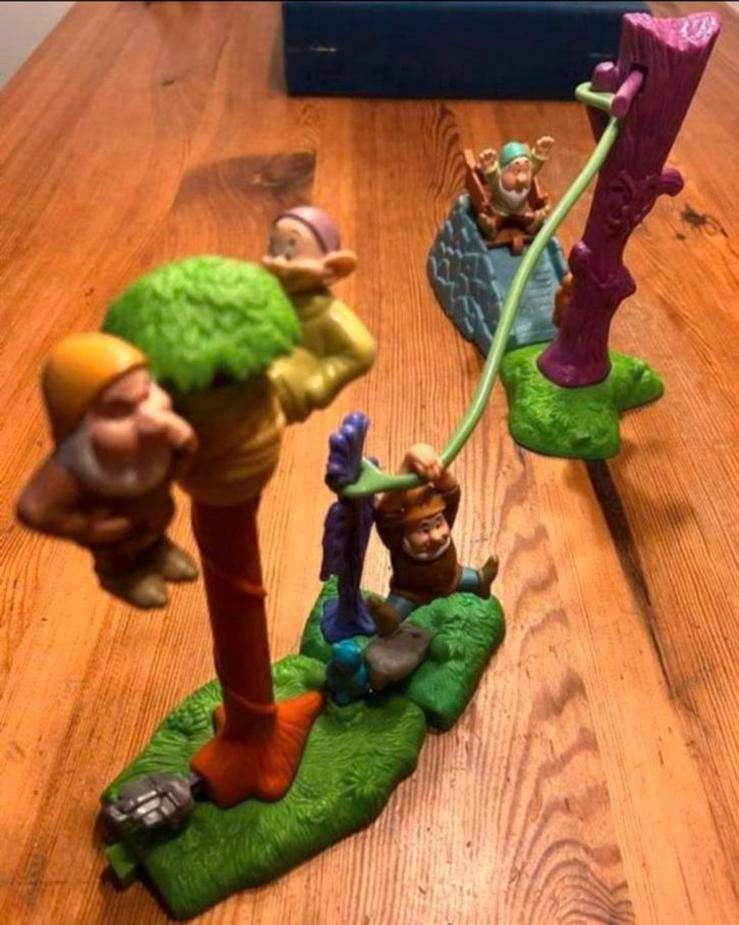 Happy Meal Sneeuwwitje 2001, Ophalen of Verzenden, Sneeuwwitje of Doornroosje, Gebruikt, Beeldje of Figuurtje