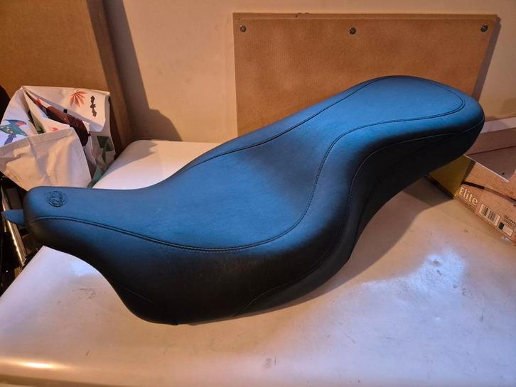 Mustang Wide Tripper Zadel Harley Touring 2008-2023/2024, Motoren, Onderdelen | Harley-Davidson, Ophalen