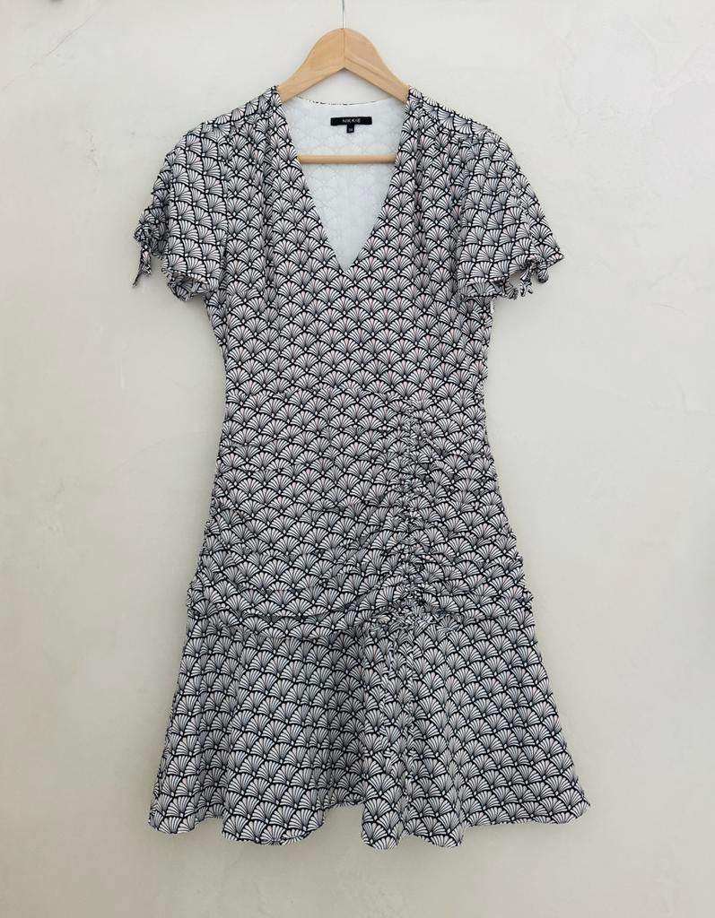 Nikkie jurk maat 34 - XS, Verzenden, Wit, Zo goed als nieuw, Maat 34 (XS) of kleiner