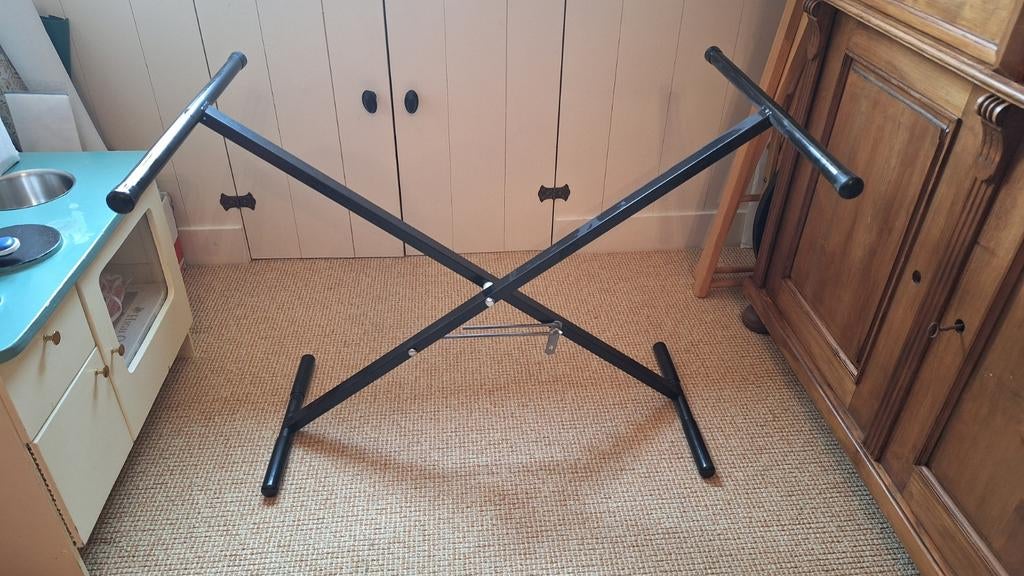 Keyboard standaard, Ophalen, Zo goed als nieuw, Instrumentstandaard, Keyboard of Synthesizer