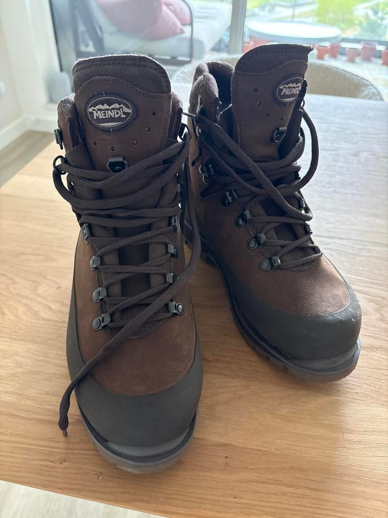 Gloednieuwe Meindl laarzen/kisten bruin maat 41,5, Ophalen of Verzenden, Nieuw, Schoenen