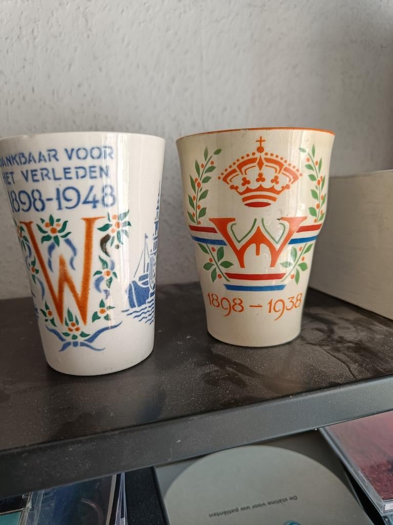 Bekers Wilhelmina twee stuks, Verzamelen, Ophalen of Verzenden