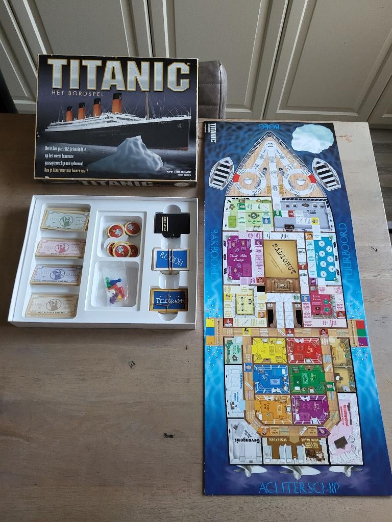 spel Titanic, Hobby en Vrije tijd, Gezelschapsspellen | Bordspellen, Vijf spelers of meer, Ophalen of Verzenden, Gebruikt