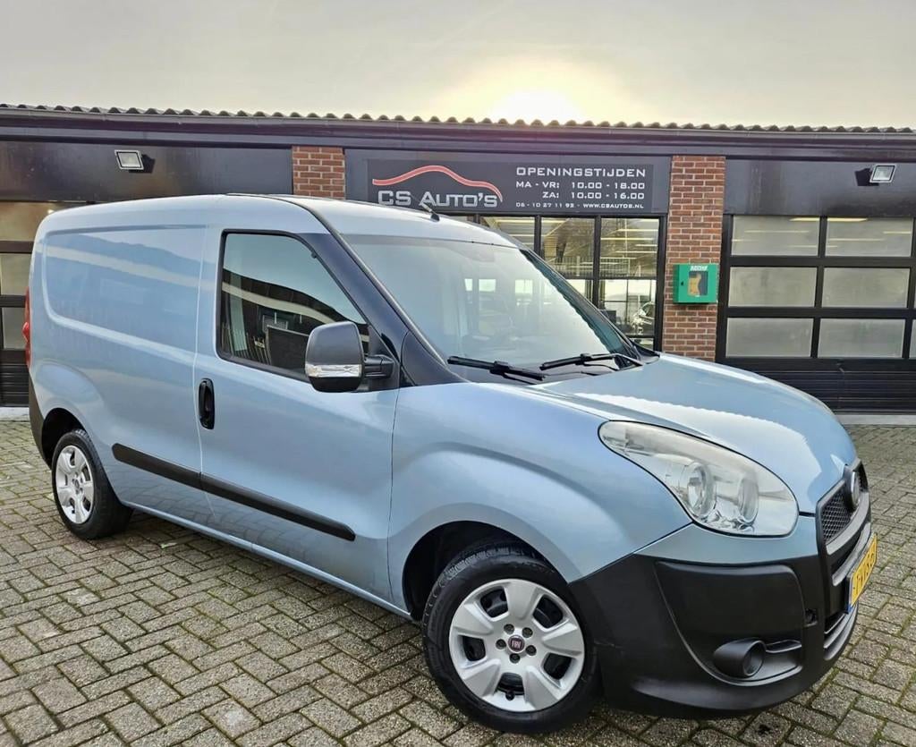 Fiat DOBLO 2012|EURO 5, Auto's, Bestelauto's, Euro 5, Stof, Gebruikt, Zwart