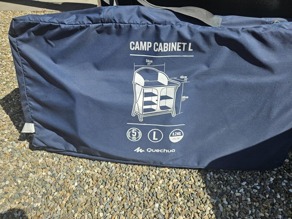 Quechua campingkastje, Ophalen, Zo goed als nieuw, Campingkast