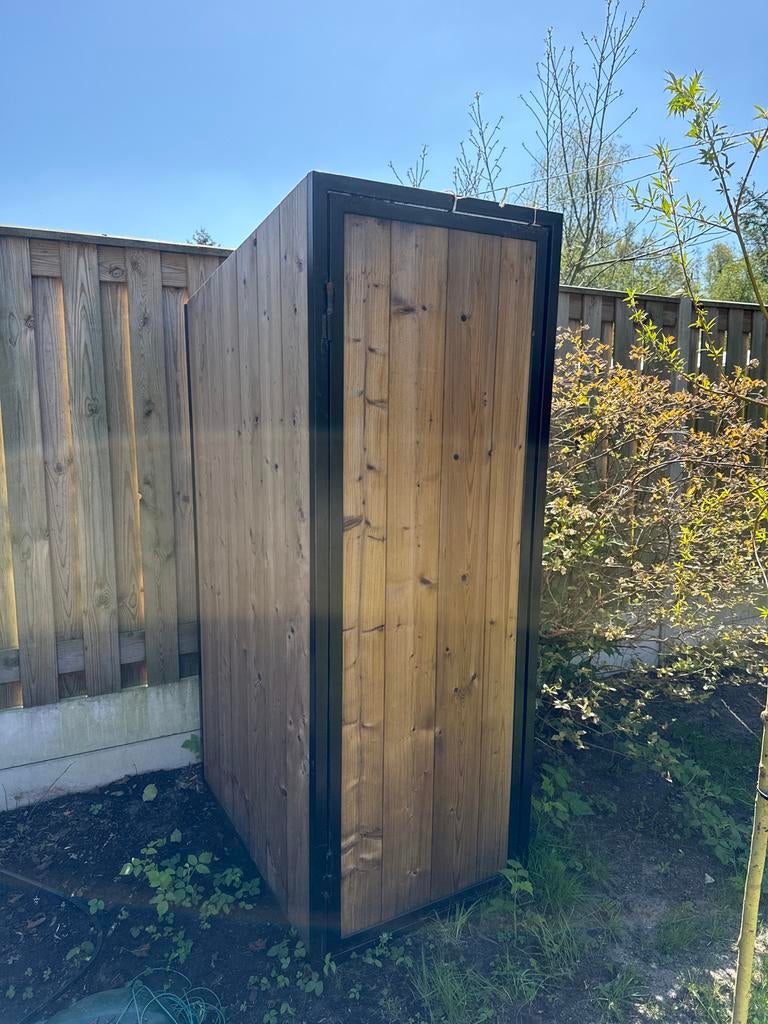 Houten buitenberging / ombouw voor buiten toilet, Tuin en Terras, Ophalen of Verzenden, Gebruikt, Hout, Overige typen