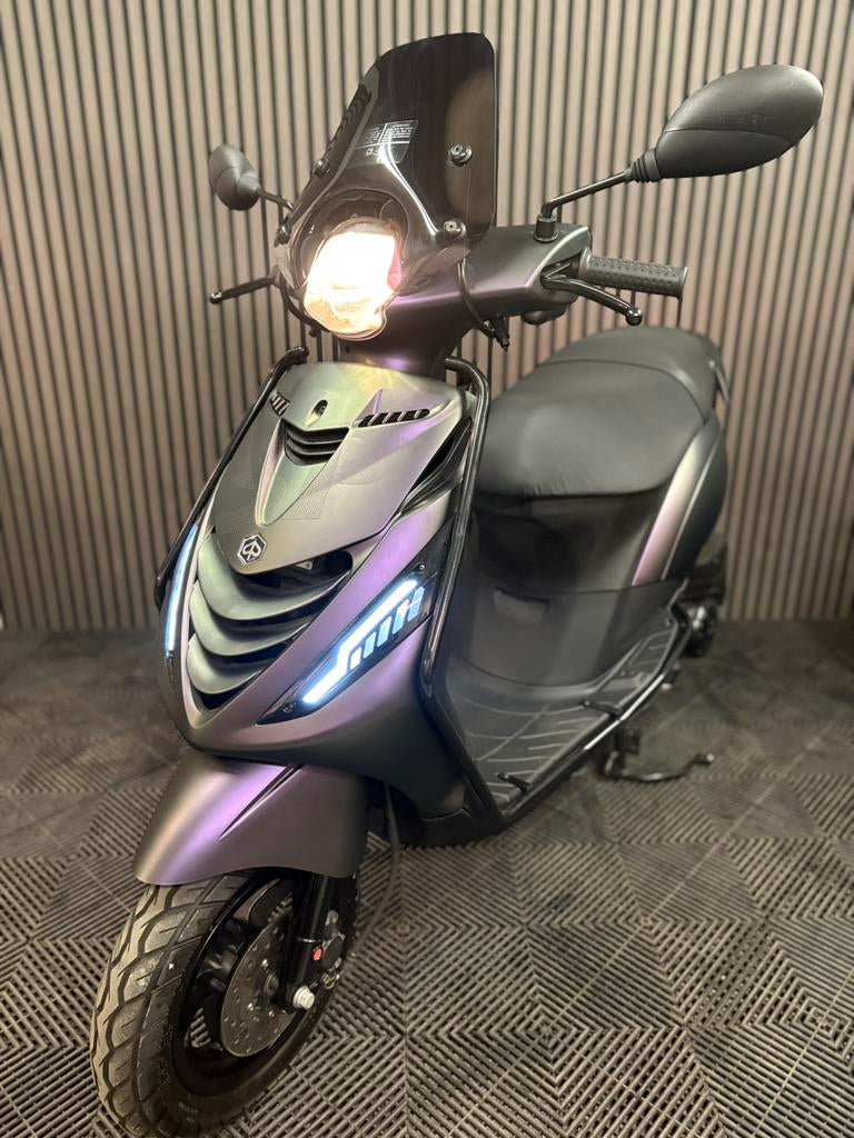 PIAGGIO ZIP 4T 3V BROM 2020 FULL OPTION MAT DRAGON CAMELEON, Fietsen en Brommers, Scooters | Piaggio, Maximaal 45 km/u, Zip, Ophalen of Verzenden