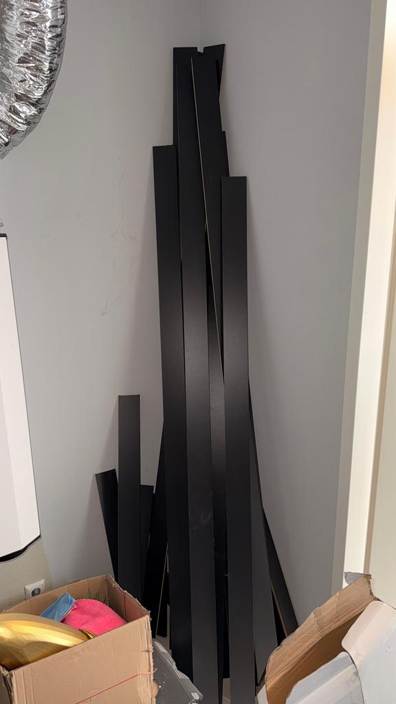 Nieuwe zwarte plinten, Ophalen of Verzenden, Zo goed als nieuw, Mdf, 200 tot 250 cm