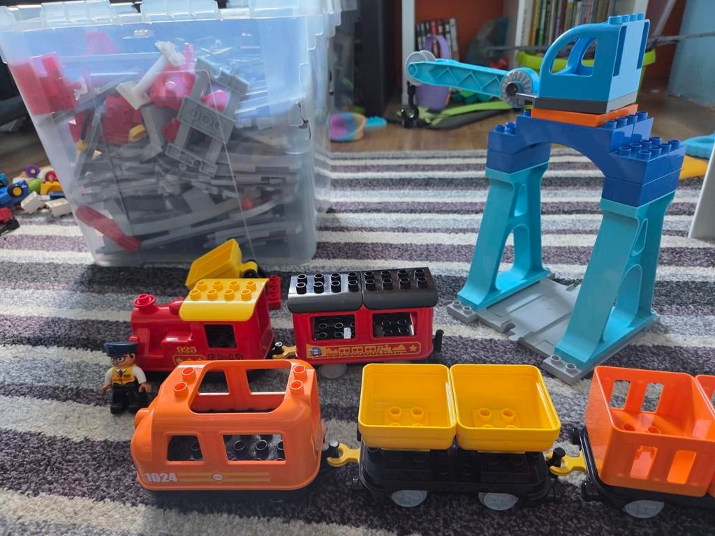 Grote LEGO Duplo Treinset met Kraan en Rails, Ophalen, Inclusief minifiguren, Gebruikt, Overige thema's