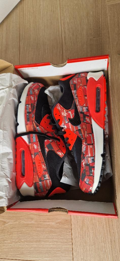 Nieuw Nike Air Max 90 Atmos / We Love Nike maat 45, Zwart, Ophalen of Verzenden, Sneakers of Gympen, Nieuw