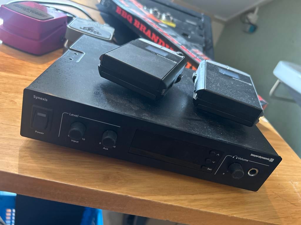 Beyerdynamic in ear rack (werking onbekend), Ophalen of Verzenden, Gebruikt, Overige merken, Draadloos