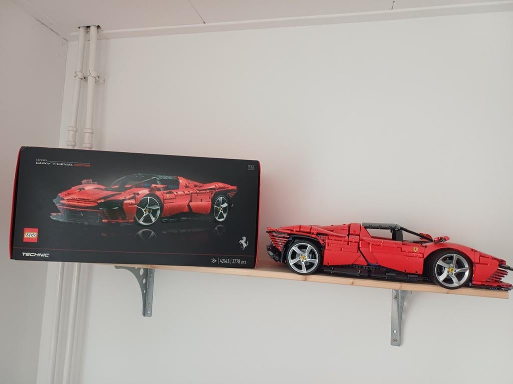 Lego Technic Ferrari Daytona SP3 (42143), Ophalen, Zo goed als nieuw