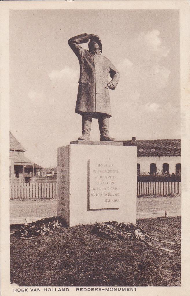 Hoek van Holland. Redders-Monument.  (1933), Verzenden, 1920 tot 1940, Gelopen, Zuid-Holland