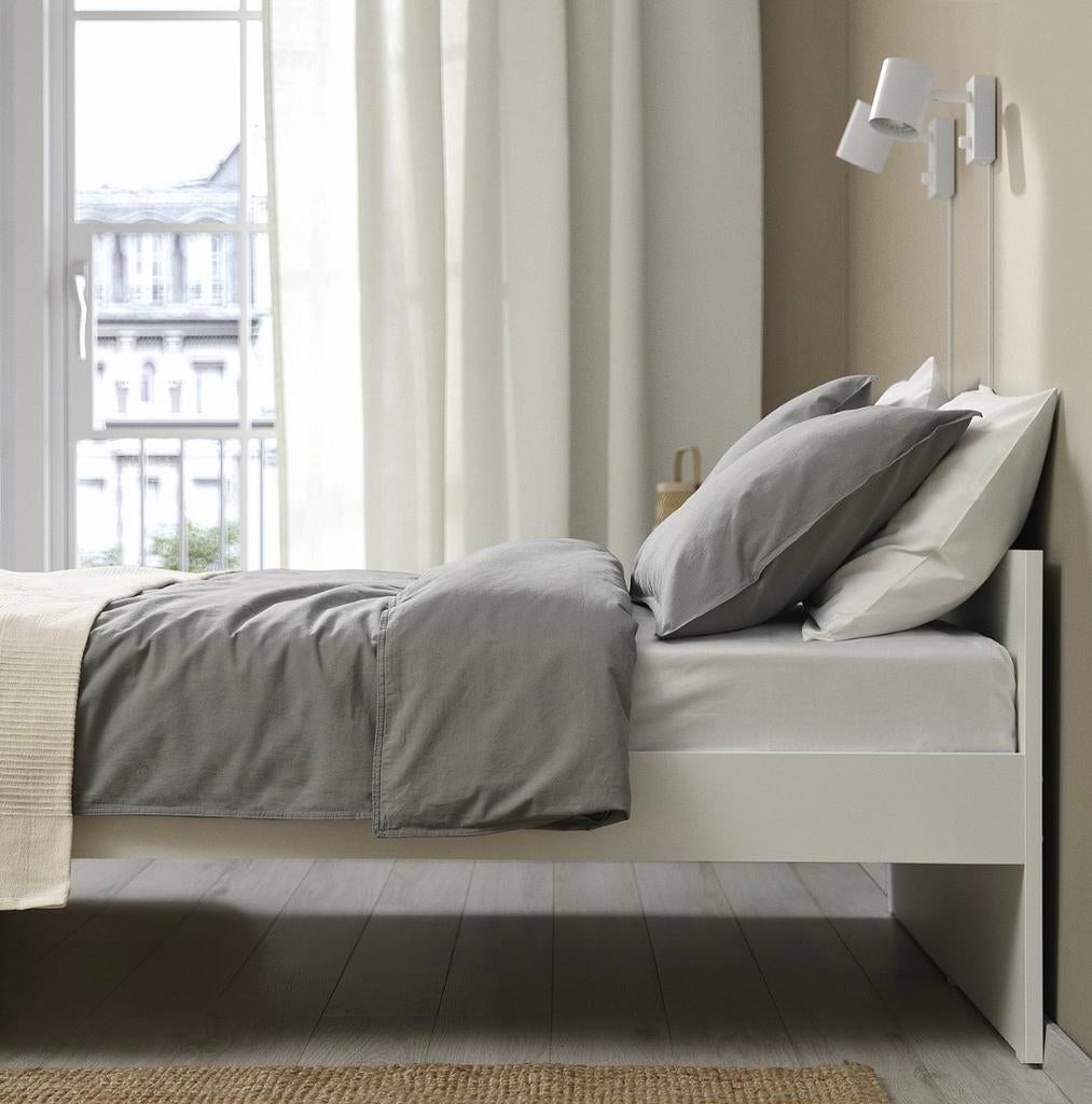 IKEA VIHALS Bed (wit) - 140x200, Ophalen, Gebruikt, Eenpersoons, Wit