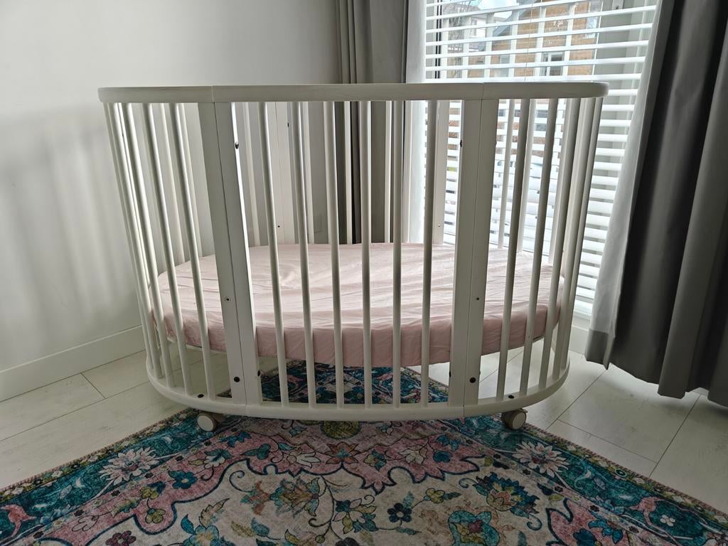 Stokke sleepi + mini + piekstok en hemeltje, Kinderen en Baby's, Babywiegjes en Ledikanten, Ophalen, Zo goed als nieuw, Wieg