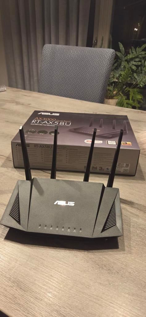 ASUS RT-AX58U AX3000 Dual Band WiFi 6 Router, Computers en Software, Routers en Modems, Ophalen of Verzenden, Zo goed als nieuw