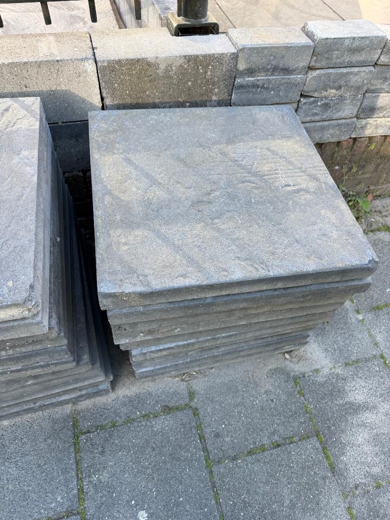 Grijs tegels, Ophalen, Zo goed als nieuw, Beton, Terrastegels