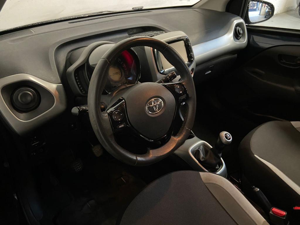 Toyota Aygo 1.0 VVT-i x-play (bj 2014), Voorwielaandrijving, Euro 5, Gebruikt, Start-stop-systeem