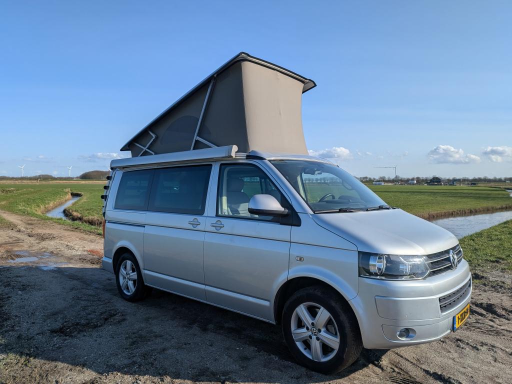 Volkswagen California Comfortline (1039769), Airbags, Buscamper of Camperbus, Volkswagen, Particulier