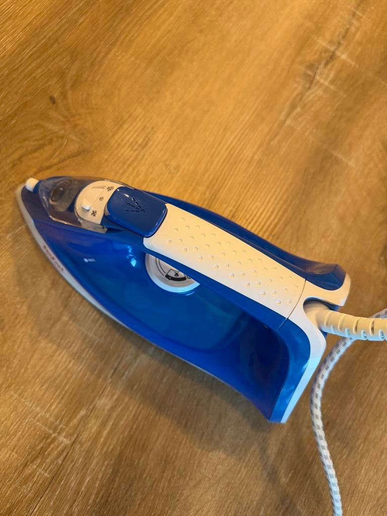 Tefal Access Strijkijzer - Blauw/Wit, Witgoed en Apparatuur, Strijkijzers en Strijkplanken, Ophalen, Gebruikt, Strijkijzer met snoer