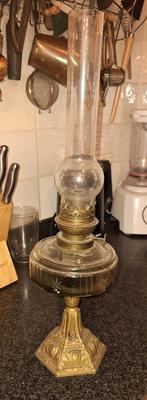 Oude Petroleum Tafellamp, Ophalen of Verzenden