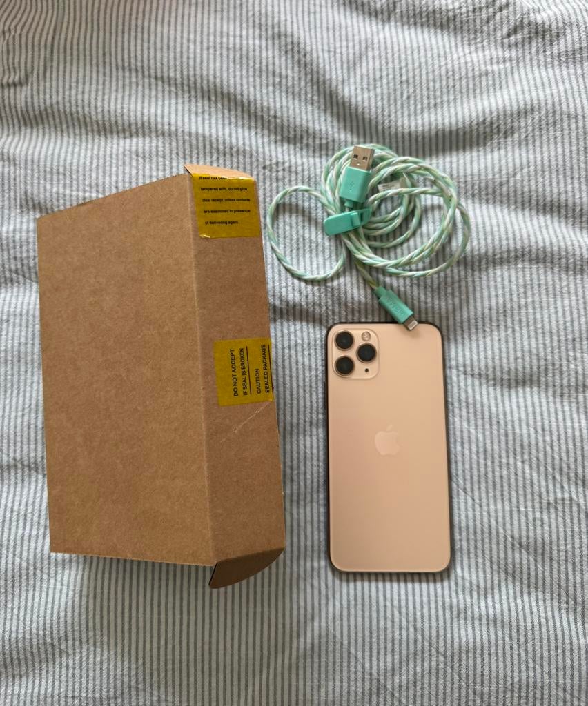 IPhone 11 Pro Gold, Telecommunicatie, Mobiele telefoons | Apple iPhone, 256 GB, 70 %, Gebruikt, Ophalen of Verzenden