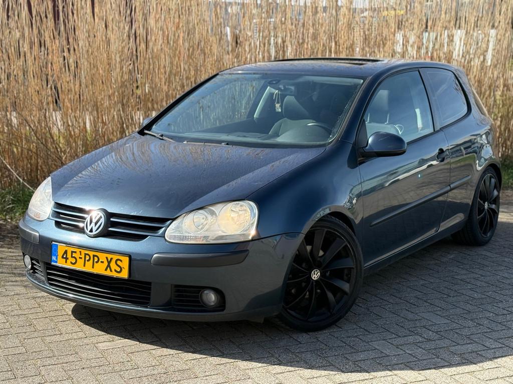 Volkswagen Golf Gereserveerd!, Auto's, Voorwielaandrijving, Gebruikt, 4 cilinders, Blauw