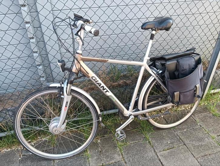 2 fietsen, Fietsen en Brommers, Fietsonderdelen, Gebruikt, Ophalen