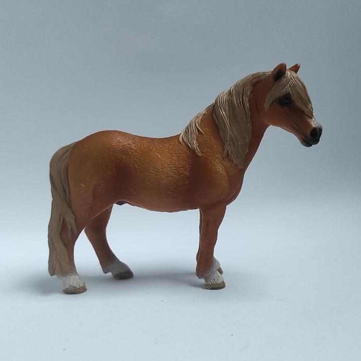 Schleich Dartmoor Hengst, Verzamelen, Dierenverzamelingen, Nieuw, Beeldje of Figuurtje, Paard, Verzenden