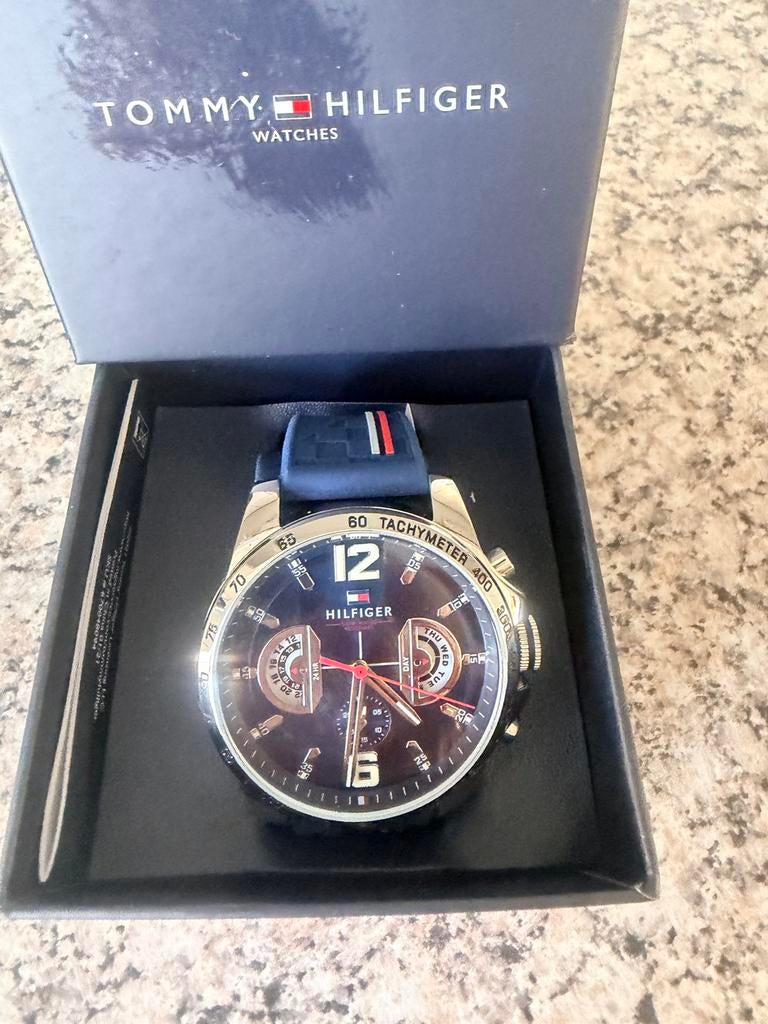 Horloges tommy/ hiliger en Emporio/Armani nieuw, Ophalen of Verzenden, Nieuw, Staal, Overige merken